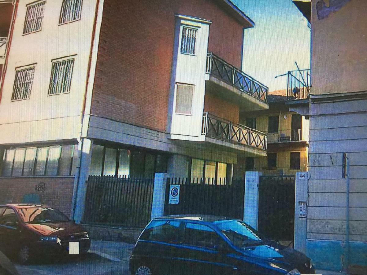 Central Low Cost Turin Extérieur photo